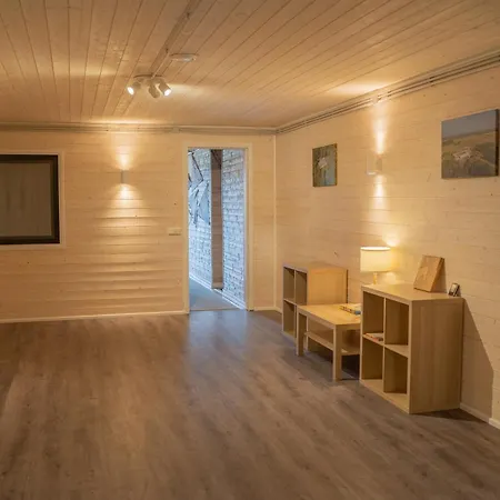 Majutus Massu Ratsaklubis Apartment *